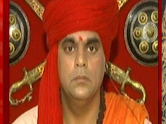 'फटी जींस' विवाद पर देखिए क्या बोले हिंदू महासभा के अध्यक्ष?