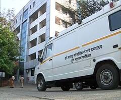 Pune Mini Lockdown #Corona | पुण्यात वाढत्या कोरोना संसर्गामुळे नवे निर्बंध लागण्याची शक्यता