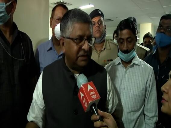 रविशंकर प्रसाद ने पटना AIIMS में लगवाया कोरोना वैक्सीन का पहला डोज