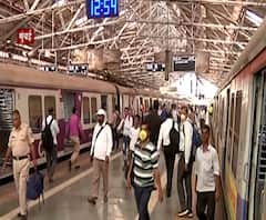 Platform Ticket Hike | मुंबईतील प्रमुख स्थानकांवरील प्लॅटफॉर्म तिकीट दरात तब्बल 5 पटींनी वाढ