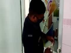 Surat: ફાયર સેફ્ટી વિના ચાલતી 13 હોસ્પિટલ અને 3 સ્કૂલ સીલ, જુઓ વીડિયો