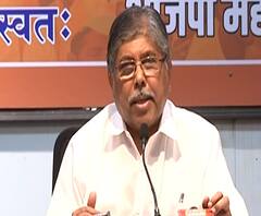 जगातील सर्व प्रकारचे गुन्हे महाराष्ट्रातील कोणा ना कोणा मंत्र्याशी जोडलेले आहेत - चंद्रकांत पाटील