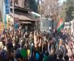 बजट सत्र के बीच सड़क पर संग्राम... लाठीचार्ज पर सियासत | Gairsain | Mudde Ki Baat 