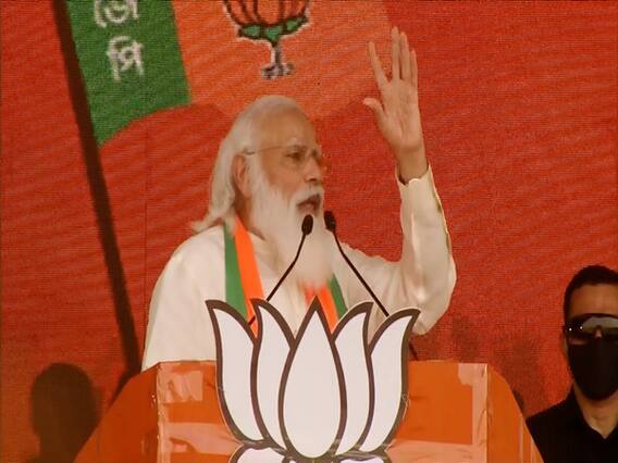 'जब स्कूटी ने नंदीग्राम में ही गिरना तय किया है तो हम क्या करें?'- PM Modi का Mamata पर तंज | Brigade Rally