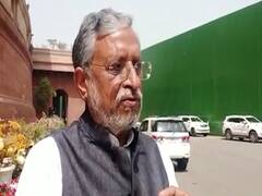 केवल जनता की सहानुभूति पाने के लिए Mamata व्हीलचेयर पर बैठकर झूठ बोल रही हैं- Sushil Modi