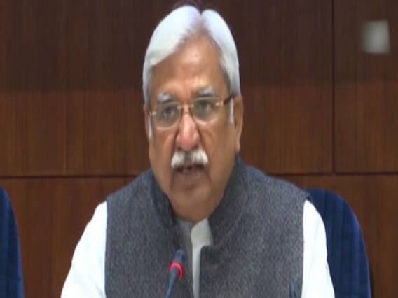 चुनाव आयोग ने दिए चुनावी राज्यों में पेट्रोल पंपों से PM Modi के पोस्टर हटाने के आदेश । Speed News