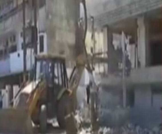 Prayagraj में बाहुबली Vijay Mishra का कमर्शियल कॉम्प्लेक्स ध्वस्त | Khabar Dopahar | Full