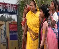 मां ने दबाया बेटियों का गला, भाइयों ने पकड़े थे पैर | Pilibhit 