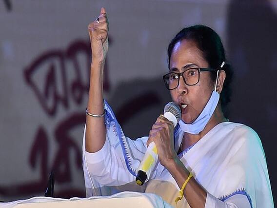 गोत्र छोड़िये, Mamata Banerjee 8th phase तक कुंभ में भी जाएंगी: BJP प्रवक्ता | हुंकार