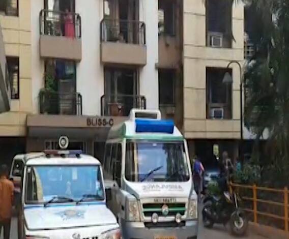 मुलुंडमध्ये वडील आणि आजोबांची हत्या करून तरुणाची आत्महत्या, हत्येचं कारण अस्पष्ट