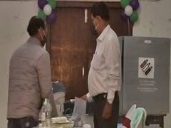 West Bengal Elections 2021 : बंगाल में मतदान शुरु, PM Modi करेंगे 'शक्ति पूजा'