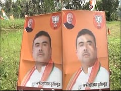 Mamata Banerjee के रोड शो वाले इलाके में दिखे शुभेंदु अधिकारी के पोस्टर | Nandigram Ground Report