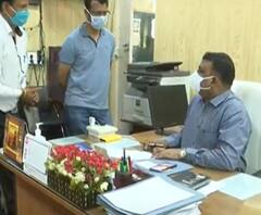 छात्रों का भविष्य खराब करने वाला प्रिंसिपल, खुद जमकर उड़ाता है नियमों की धज्जियां ? | Mudde Ki Baat 