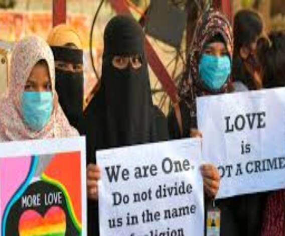 Love Jihad में फंसी मासूम जिंदगियां, कौन है जिम्मेदार ? | High Alert | ABP Ganga 