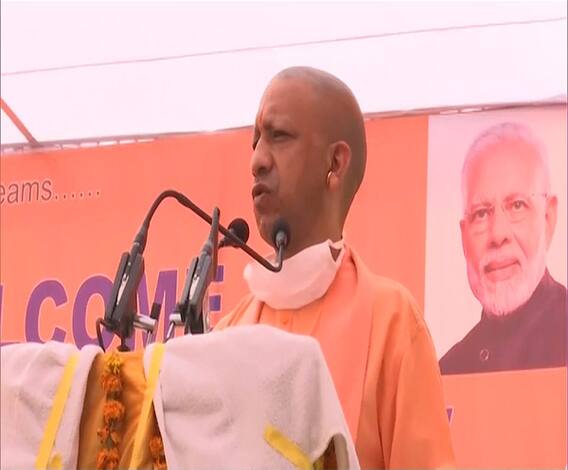 Bundelkhand Expressway को लेकर Yogi ने दी ये जानकारी, पिछली सरकार पर कसा तंज 