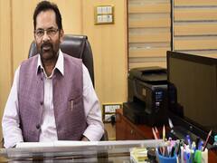 PM Modi ने लगवाई वैक्सीन, विरोधियों ने उठाए सवाल, केंद्रीय मंत्री ने विपक्ष को घेरा