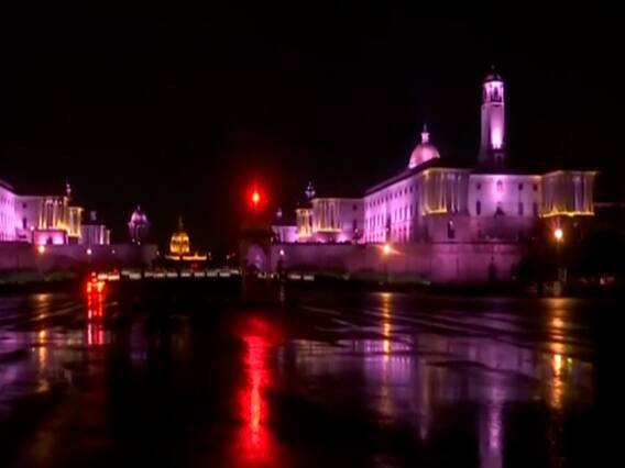 Delhi-NCR में बदल गया मौसम का मिजाज, हुई हल्की बारिश