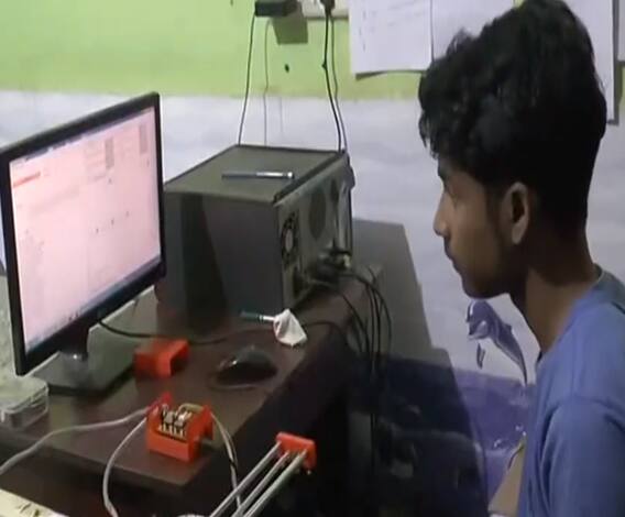 12वीं पास गौरव का कमाल, पीएम की प्रेरणा से बना डाली अनोखी मशीन | ABP Ganga