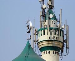 लाउस्पीकर पर अजान को लेकर भिड़े मौलाना साहब और हिंदू धर्मगुरू | ABP Ganga 