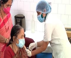 मुंबईत 29 खासगी रुग्णांलयात लस मिळणार, लसीकरण केंद्रावरील गर्दी कमी करण्यासाठी निर्णय