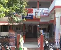 गांव-गांव में शौचालय, लेकिन थाने में एक भी नहीं ! | Prayagraj | Mudde Ki Baat