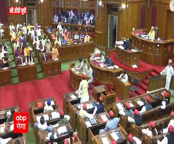 Yogi ने Hathras Case को लेकर पूछा- हर अपराधी के साथ सपा का संबंध क्यों होता है?