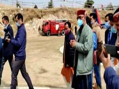 Uttarakhand में CM बदलने की अटकलें तेज, Delhi पहुंचे CM Trivendra Rawat, अजय भट्ट,अनिल बलूनी रेस में