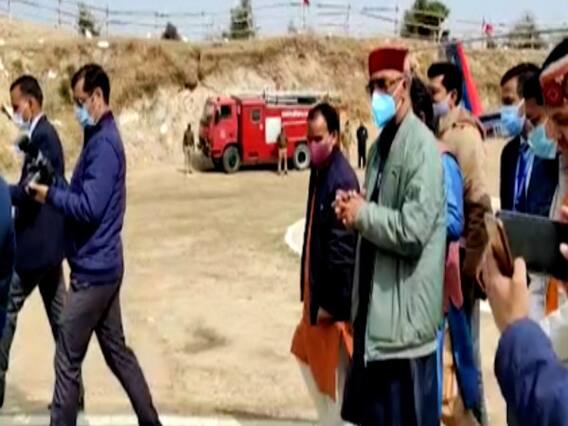 Uttarakhand में CM बदलने की अटकलें तेज, Delhi पहुंचे CM Trivendra Rawat, अजय भट्ट,अनिल बलूनी रेस में