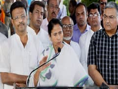 अगले 48 घंटे डॉक्टर की निगरानी में रहेंगी ममता | Namaste Bharat (11.03.2021)