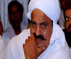 बाहुबली अतीक के एक और करीबी पर कार्रवाई, जैन बिल्डर की करोड़ों की संपत्ति जमींदोज | ABP Ganga 