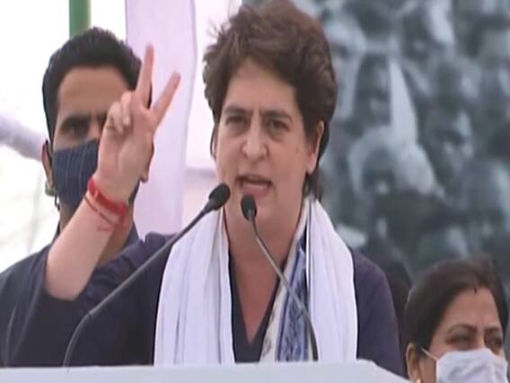 UP: किसान पंचायत में ट्रैक्टर से पहुंची Priyanka Gandhi, Modi सरकार को घेरा