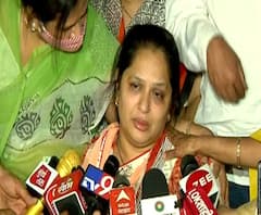 क्राईम ब्रान्चच्या तावडे नावाच्या व्यक्तीचा फोन आल्यावर Mansukh Hiren घरातून गेले; पत्नीची माहिती