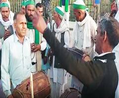Bharat Bandh: Ghazipur Border पर सजी महफिल, ढोलक, ढपकी, मजिरा संग किसानों ने बांध दिया समा 