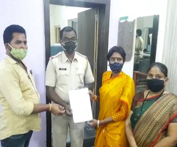 पूजा चव्हाणच्या मृत्यूनंतर तिचा लॅपटॉप गायब, भाजप नगरसेवकानं लॅपटॉप गायब केल्याचा आरोप