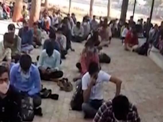 Gandhinagar: અલગ અલગ ફી વધારાને લઈ IITના વિદ્યાર્થીઓના ધરણા