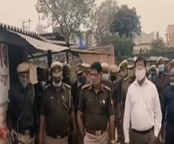 पंचायत चुनावों की आहट के बीच अलर्ट मोड पर यूपी पुलिस, ताबड़तोड़ छापेमारी जारी | High Alert 