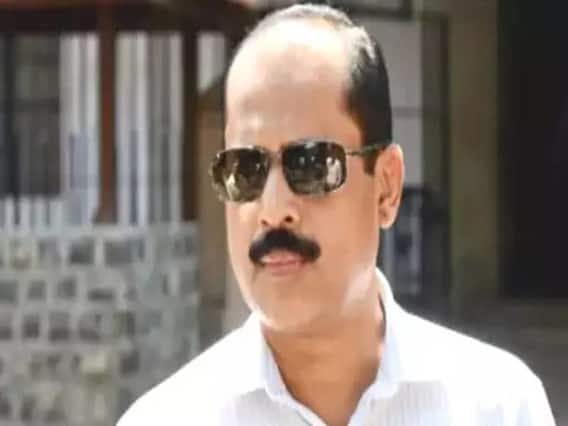 पिछले साल ही एंटिलिया केस को अंजाम देना चाहता था Sachin Vaze; NIA के रडार पर पांच और पुलिसवाले-सूत्र