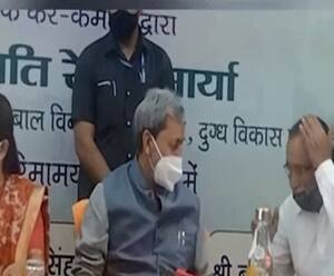 Dehradun: CM Tirath Rawat ने किया डेरी ग्रोथ सेंटर और दुग्ध उत्पादक केंद्र का शुभारंभ