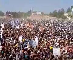 बरेली की ये भीड़ भयानक है, धर्म के नाम पर Corona के नियमों को ठेंगा | Suno UP 