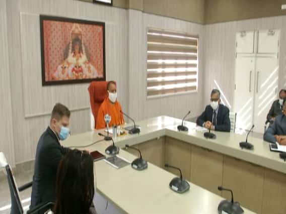 UP: कोरोना से जंग के लिए CM Yogi ने उठाए कदम, Vaccine के स्टॉक पर जानिए क्या बोले मंत्री अतुल गर्ग?