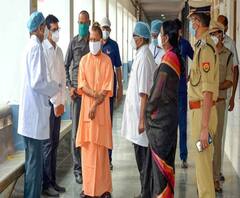 Corona पर आज CM Yogi करेंगे समीक्षा बैठक, दूसरे जिलों के अधिकारी भी होंगे शामिल