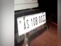 प्राइवेट गाड़ी में EVM मिलने से हंगामा, Priyanka Gandhi ने उठाए सवाल