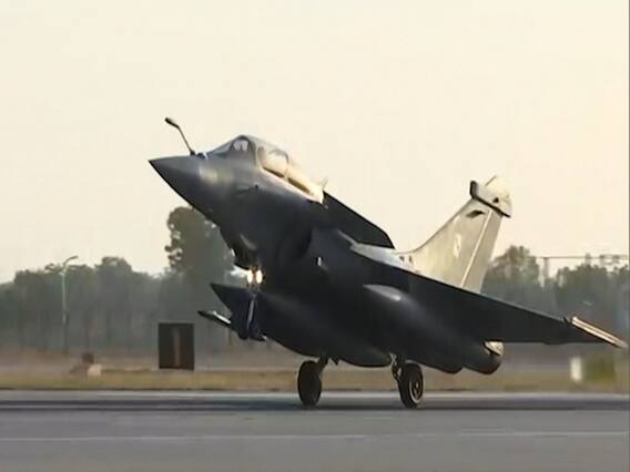 Rafale Deal फिर विवादों के घेरे में, France की website ने किया 'गिफ्ट' का दावा | इंडिया चाहता है