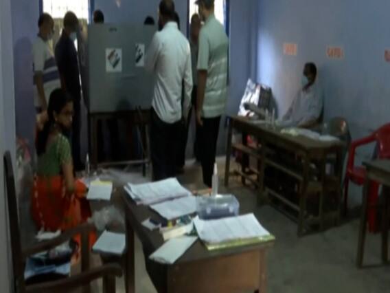 दोपहर की बड़ी खबरें: बंगाल और असम में दूसरे दौर का मतदान जारी