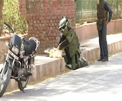 टीन के इस कनस्तर ने Agra में क्यों दिनदहाड़े फैला दी सनसनी ? 