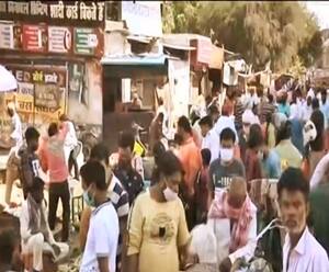 UP में पांव पसार रहा है Corona , हाईकोर्ट ने दी लॉकडाउन की सलाह | Mudde Ki Baat 