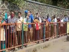 छत्तीसगढ़, मुंबई, गुजरात में कोरोना की कितनी मार? Vaccine की कितनी किल्लत? Ground Report