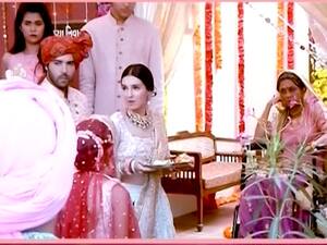  क्या सईं पूरे करा पाएगी देवयानी-पुलकित के सात फेरे? | Saas Bahu Aur Saazish